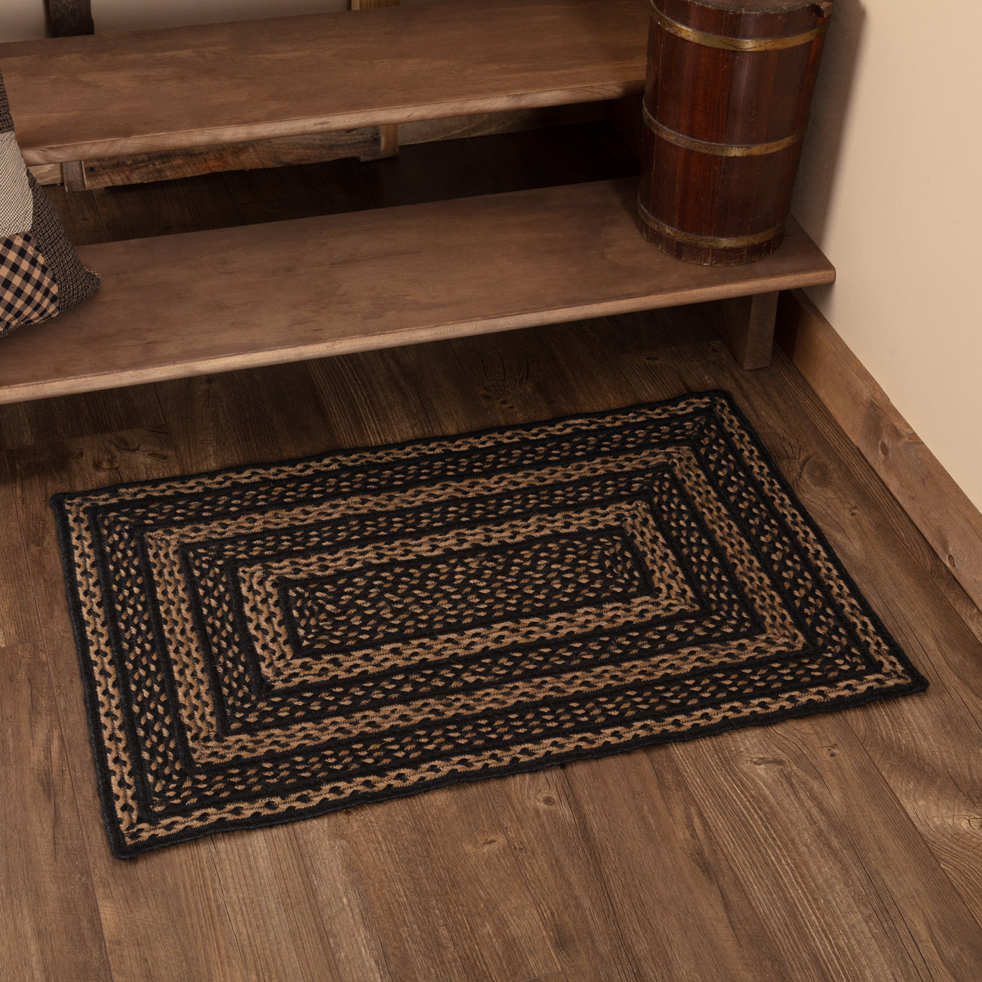 Black and Tan Jute Braided Rug – DL Country Barn