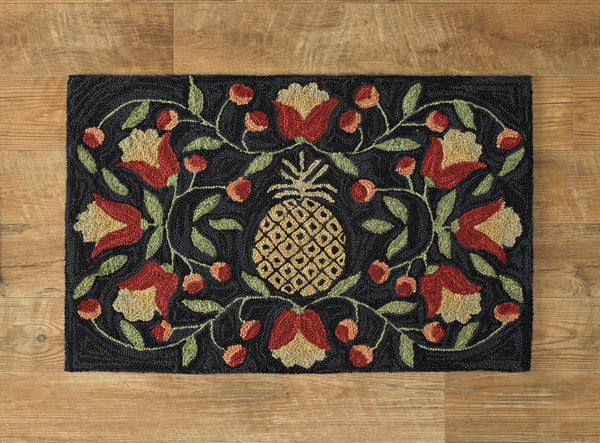 Pineapple Hooked Rug 24x36