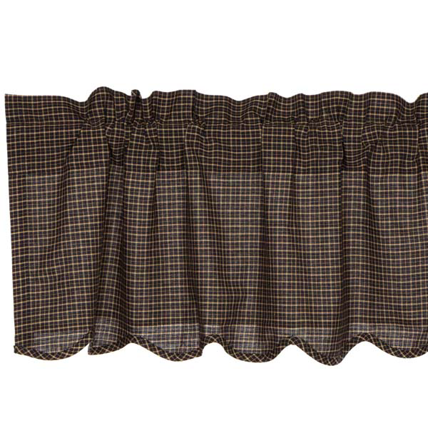 Kettle Grove Plaid Scalloped Valance